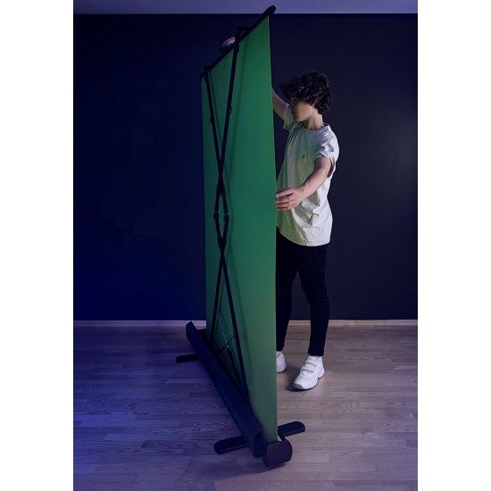 Elgato Green Screen ? Collapsible chroma key panel for background removal with auto-locking frame, wrinkle-resistant chroma-green fabric, aluminum hard case, ultra-quick setup and breakdown